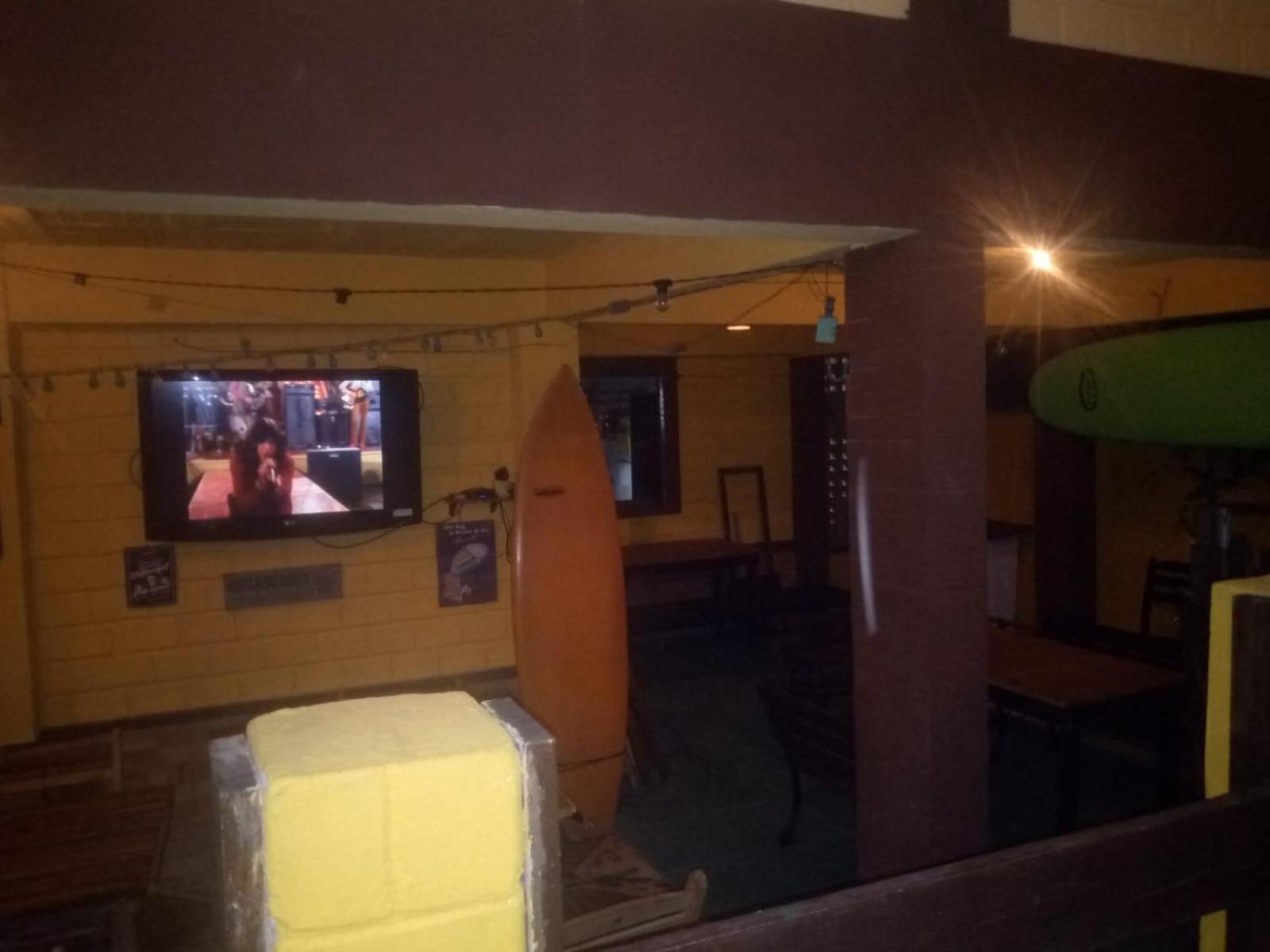 Hostel Porto Vip Порту-де-Галиньяш Экстерьер фото